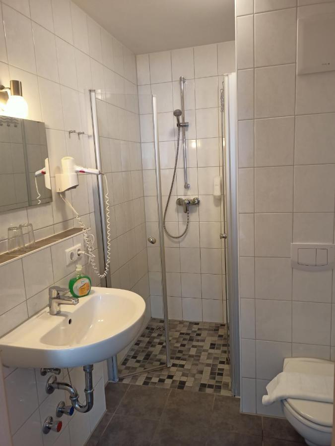 Hotel - Gasthof Erber Sinzing Extérieur photo