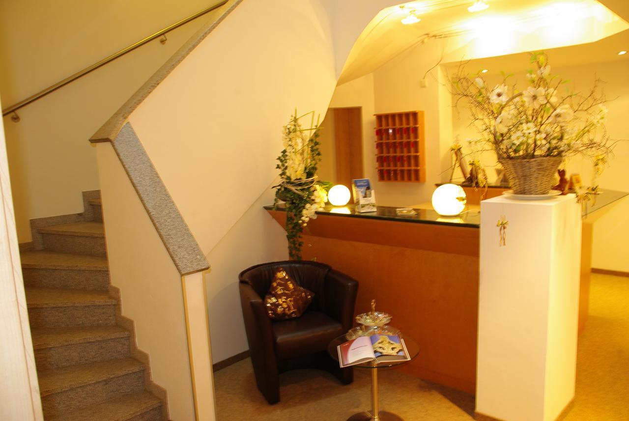 Hotel - Gasthof Erber Sinzing Extérieur photo