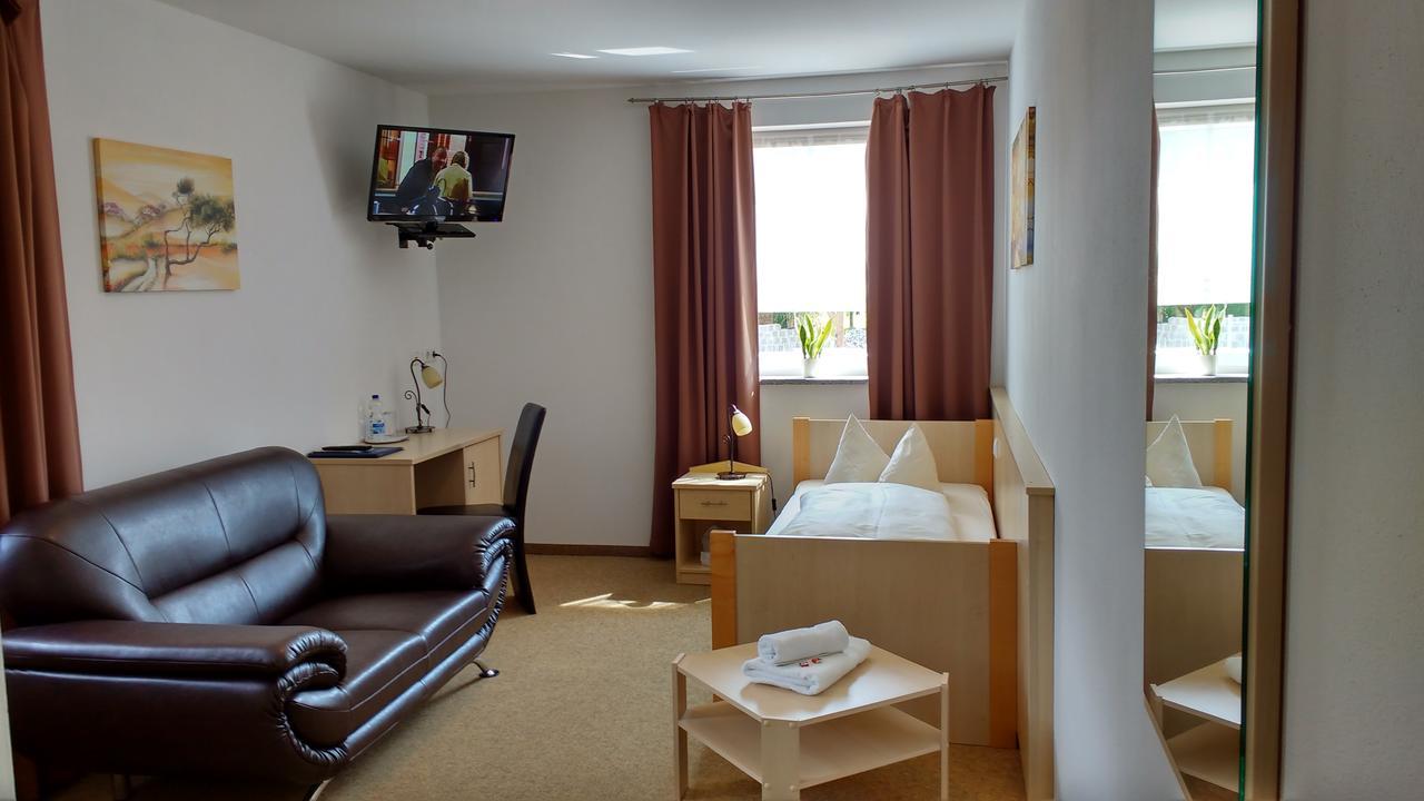 Hotel - Gasthof Erber Sinzing Extérieur photo